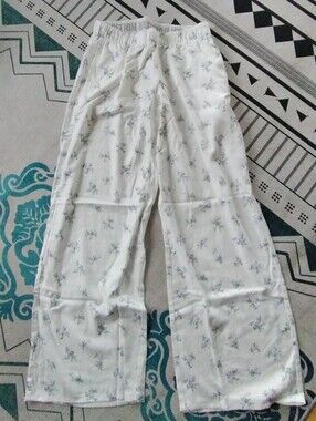 NWT Hollister Small Pants